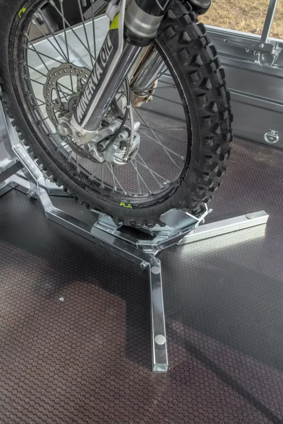 Tiki stativ til motorsykkel for henger
