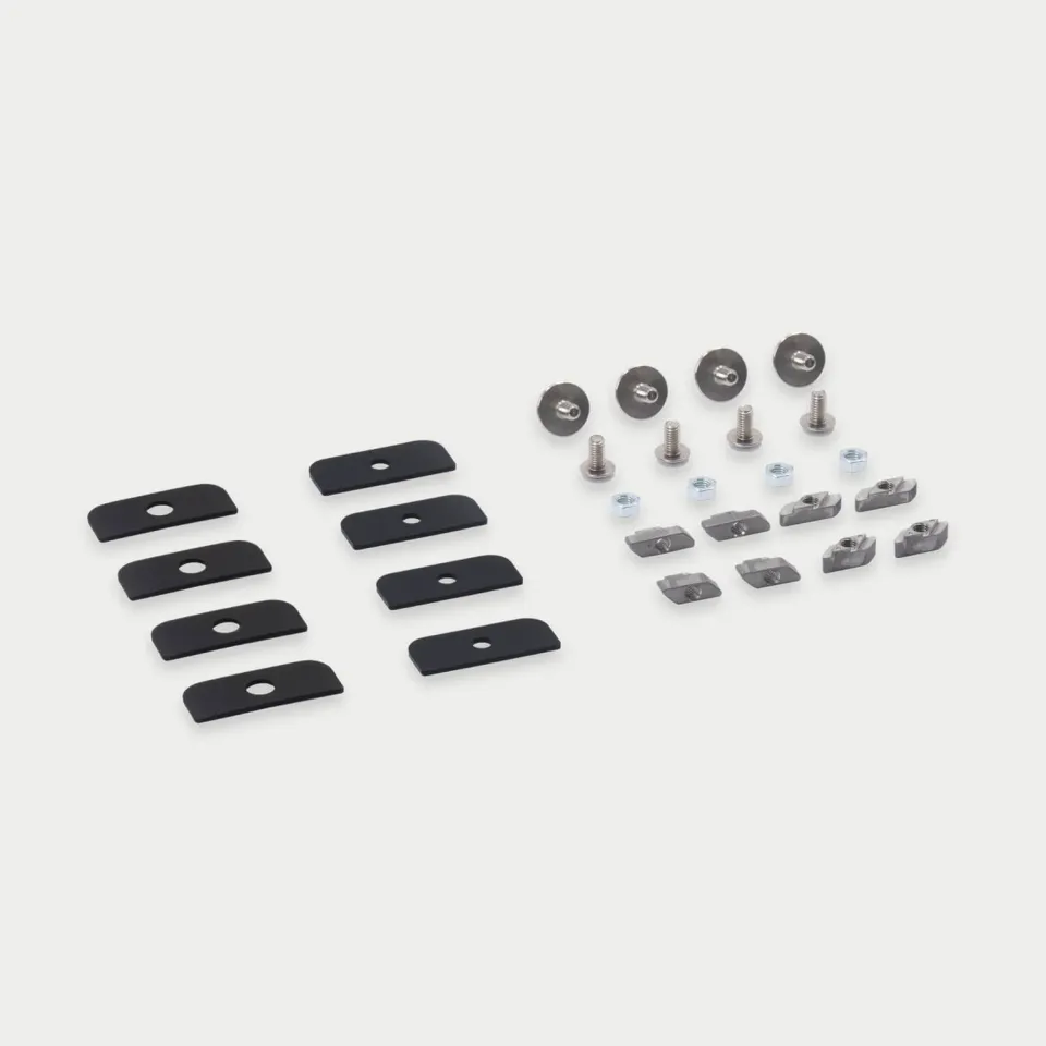 Decked Case Mounting Kit festesett