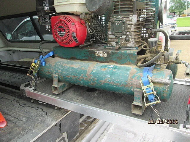 Decked D-ring Tie Downs for CargoGlide festeringer