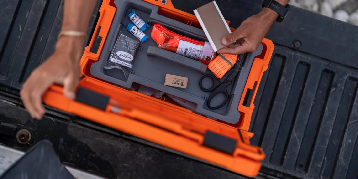 Decked Improved First Aid Kit førstehjelpssett 133 deler