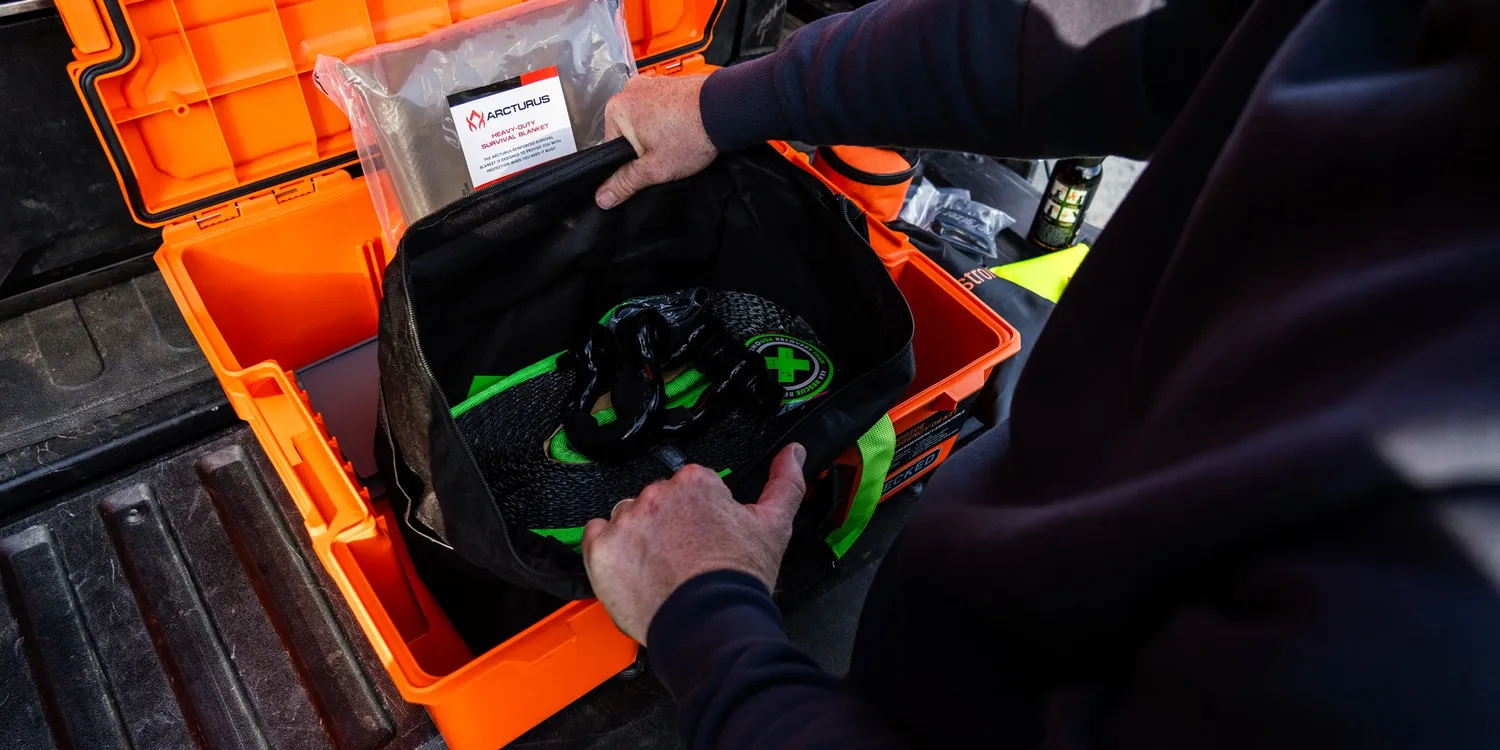 Decked Roadside Emergency OS Kit nødsett for bil